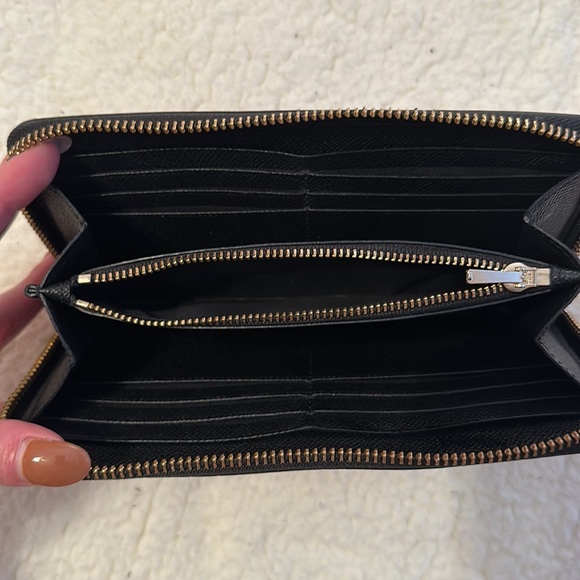 Coach | Black Leather Continental Zip Around Wallet - Picture 9 of 10